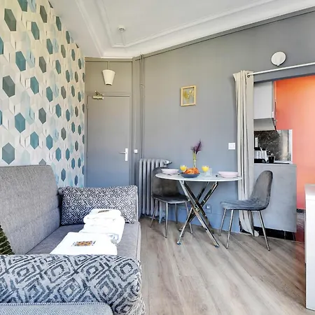 Apartmán Republique - Magenta *