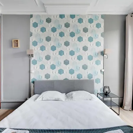 Republique - Magenta *