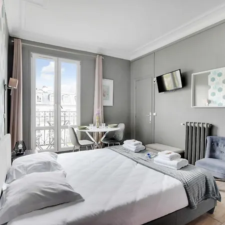 Republique - Magenta Apartmán