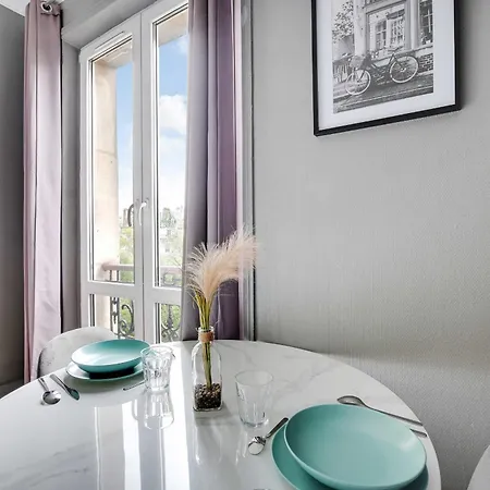 Republique - Magenta * Paříž