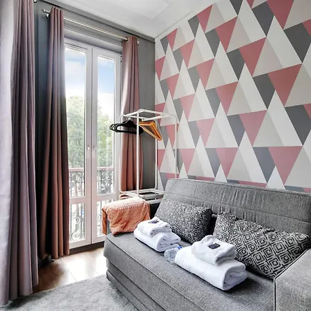 Apartmán Republique - Magenta *