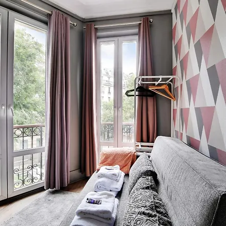 Republique - Magenta Apartmán