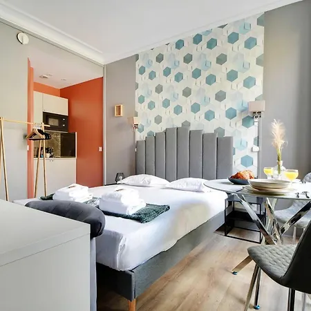 Apartmán Republique - Magenta *