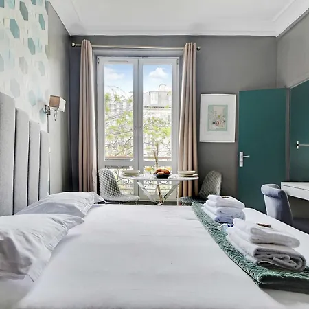 Republique - Magenta *