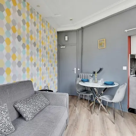 Republique - Magenta Apartmán *